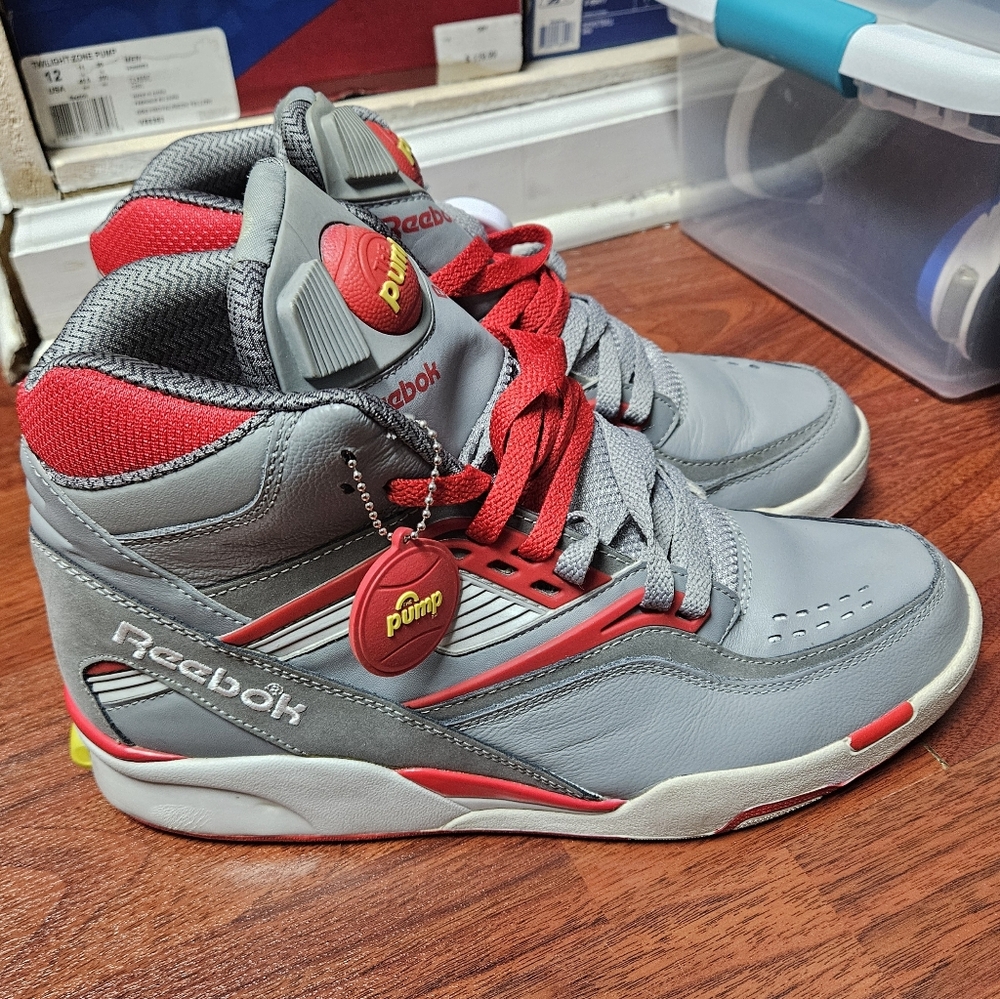 2012 Reebok Twilight Zone Size 11